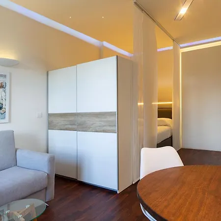 Apartment Adelaide Stresa