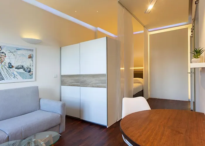 Apartament Adelaide Stresa